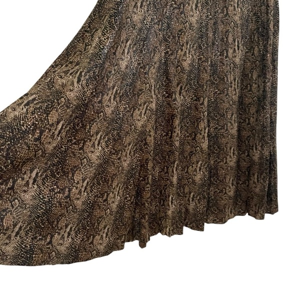Reba faux suede snake print crinkle maxi skirt NWT  Argentina size 6 - Picture 2 of 13